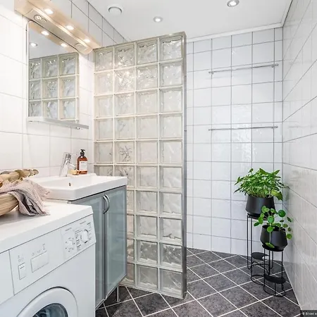 Pleasant 3-room Overlooking Mountains And Апартаменти *